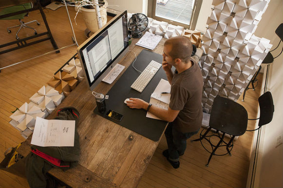 Working at a sit-stand desk